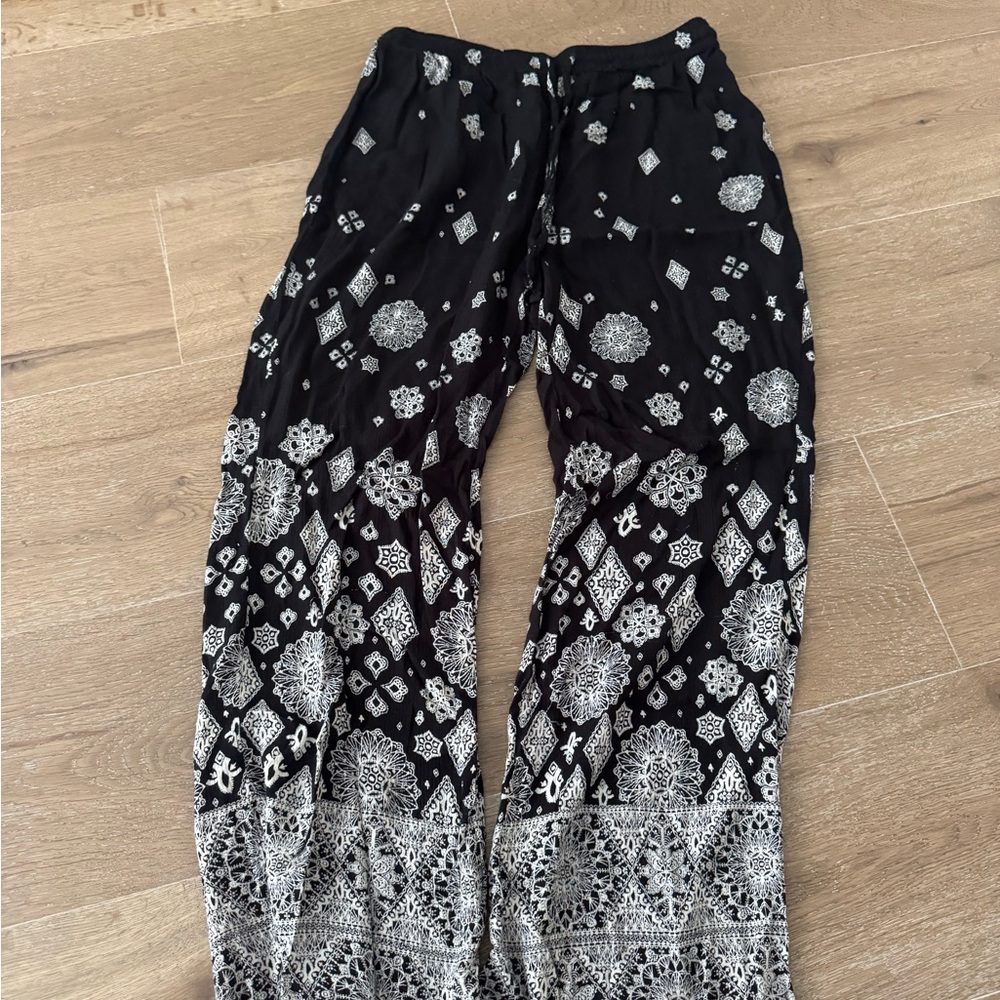 Urban Outfitters Black and White Knit Pants